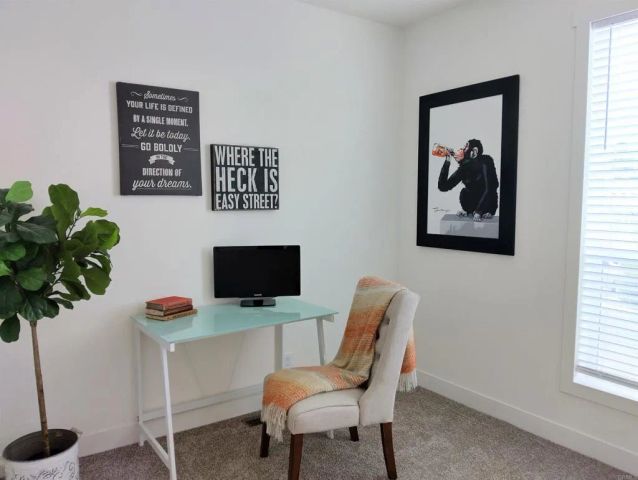 718 Sycamore 170, Vista, CA 92081