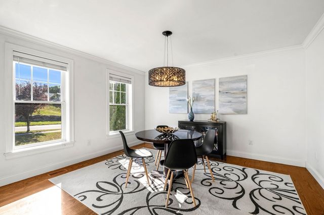 22 Overlook Dr, Danvers, MA 01923
