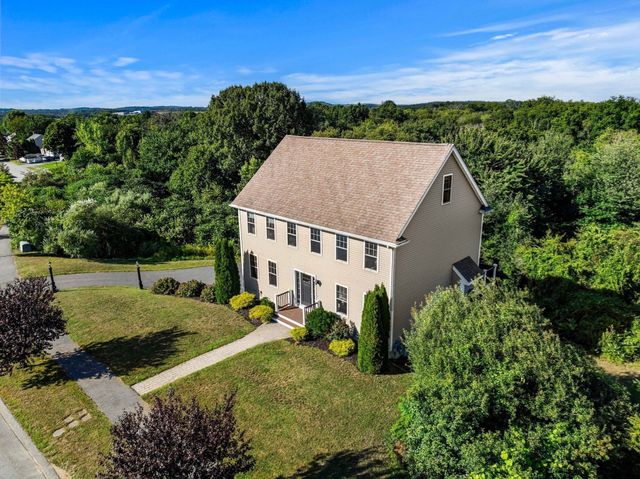 22 Overlook Dr, Danvers, MA 01923