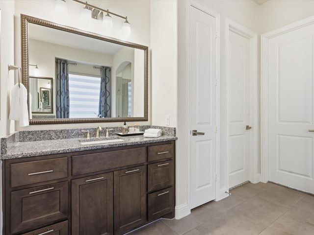 1015 Prairie Ridge Lane, Arlington, TX 76005