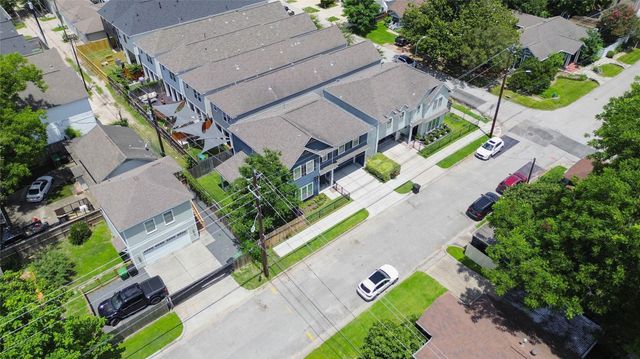 2611 Harvard Street, Houston, TX 77008