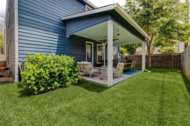 2611 Harvard Street, Houston, TX 77008