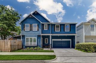 2611 Harvard Street, Houston, TX 77008