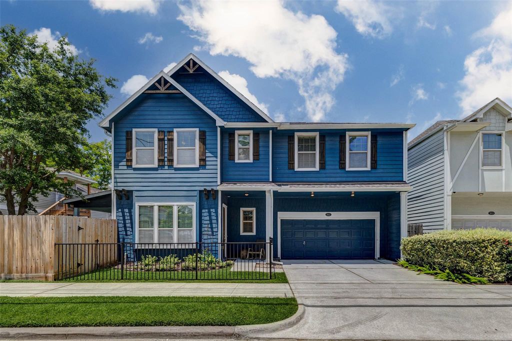 2611 Harvard Street, Houston, TX 77008