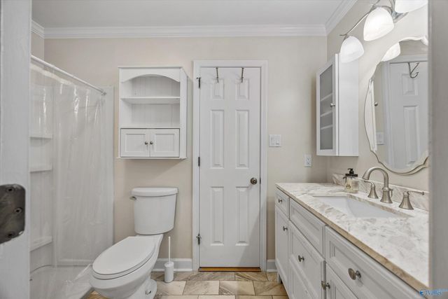 2134 Greenwood Place 25-D, Huntsville, AL 35802