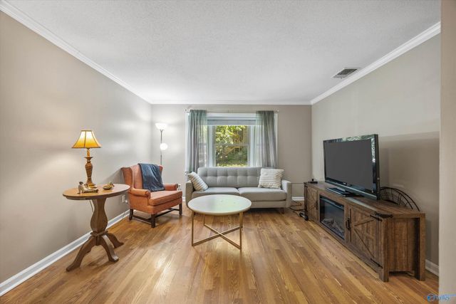 2134 Greenwood Place 25-D, Huntsville, AL 35802