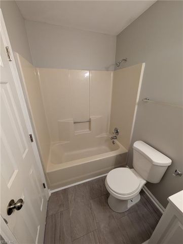 1939 Darnell DR, Virginia Beach, VA 23455