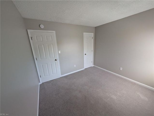 1939 Darnell DR, Virginia Beach, VA 23455