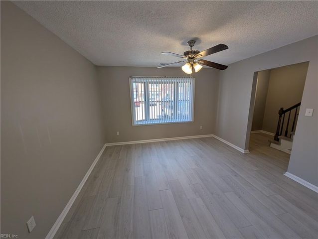 1939 Darnell DR, Virginia Beach, VA 23455