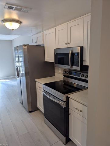 1939 Darnell DR, Virginia Beach, VA 23455