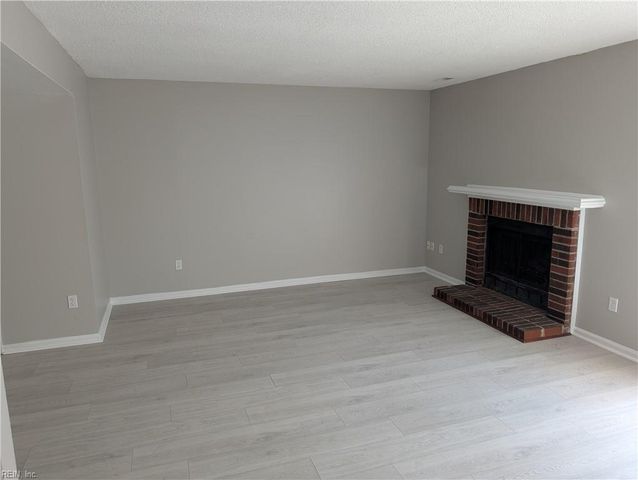 1939 Darnell DR, Virginia Beach, VA 23455