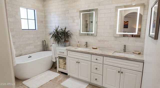 10757 N 74TH Street 2011, Scottsdale, AZ 85260