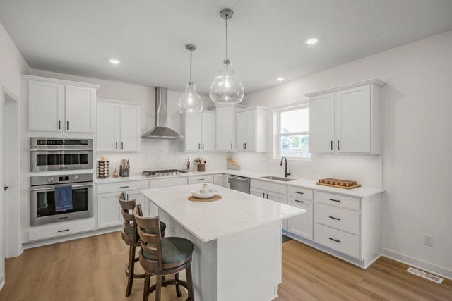 716 Longmeadow Lane, Waconia, MN 55387