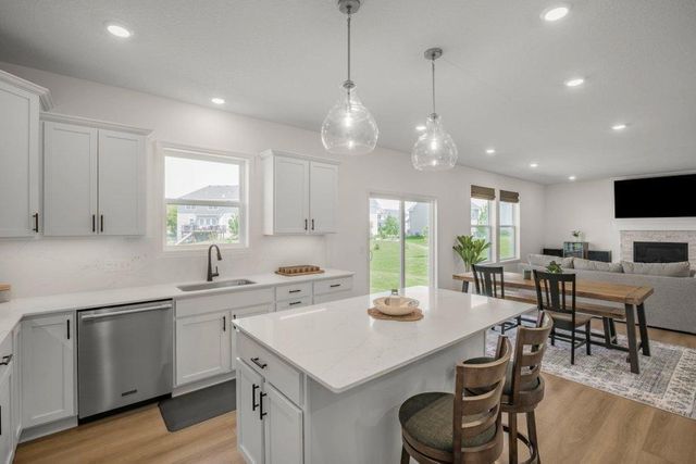 716 Longmeadow Lane, Waconia, MN 55387