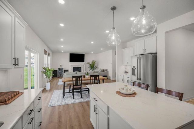 716 Longmeadow Lane, Waconia, MN 55387