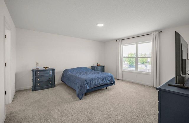 716 Longmeadow Lane, Waconia, MN 55387