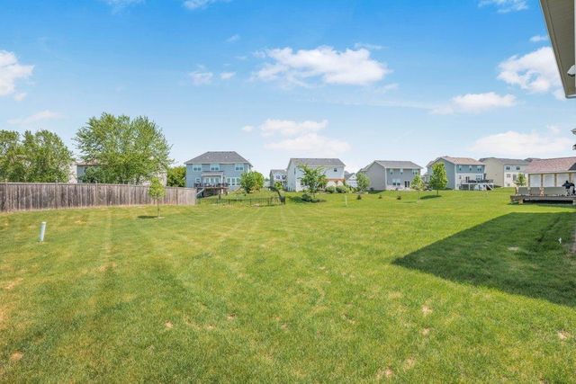 716 Longmeadow Lane, Waconia, MN 55387