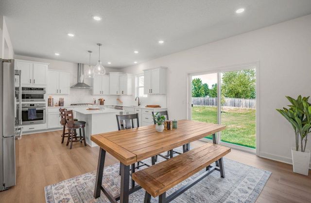 716 Longmeadow Lane, Waconia, MN 55387