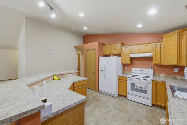 22022 131st Street Ct E, Bonney Lake, WA 98391