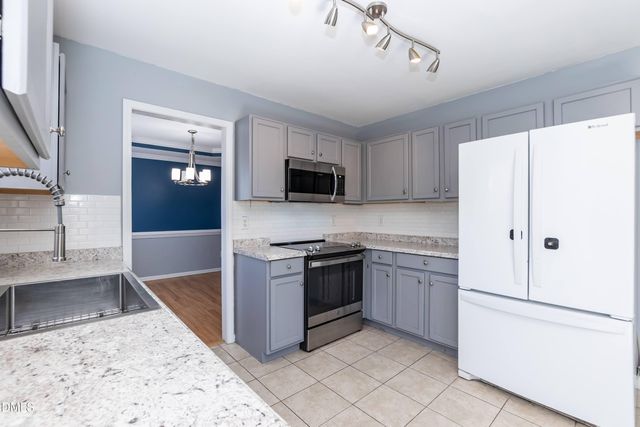 92 Essex Court W, Sanford, NC 27332