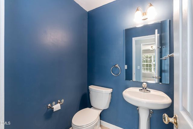 92 Essex Court W, Sanford, NC 27332