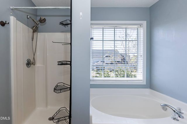 92 Essex Court W, Sanford, NC 27332