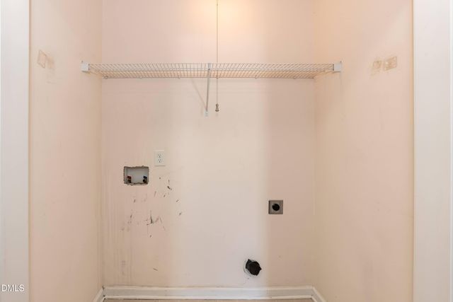 92 Essex Court W, Sanford, NC 27332