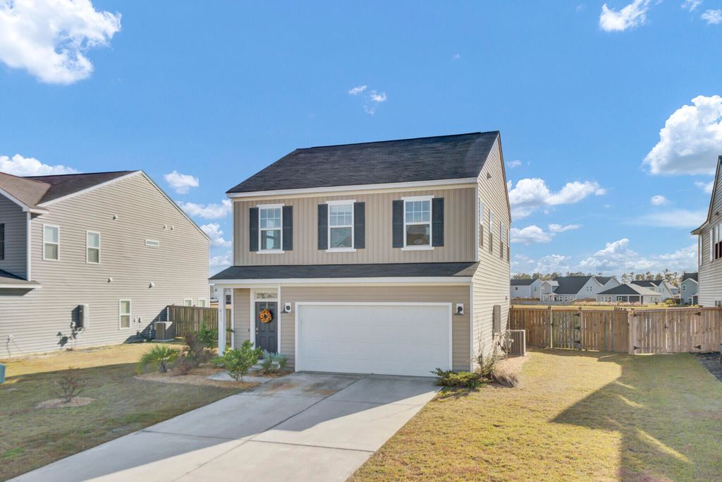 411 Carrara Drive, Summerville, SC 29486