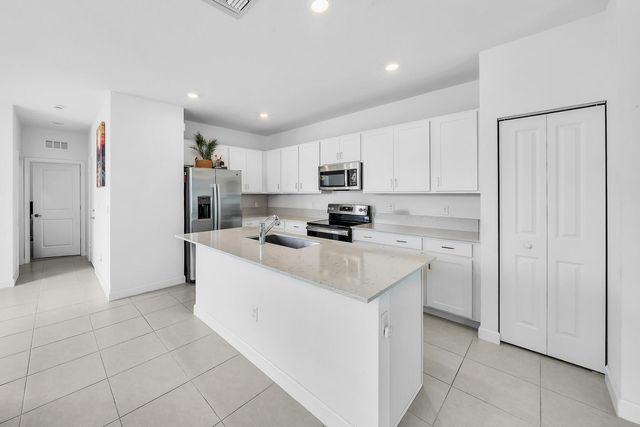 235 SE Woodbark Street, Port St Lucie, FL 34984