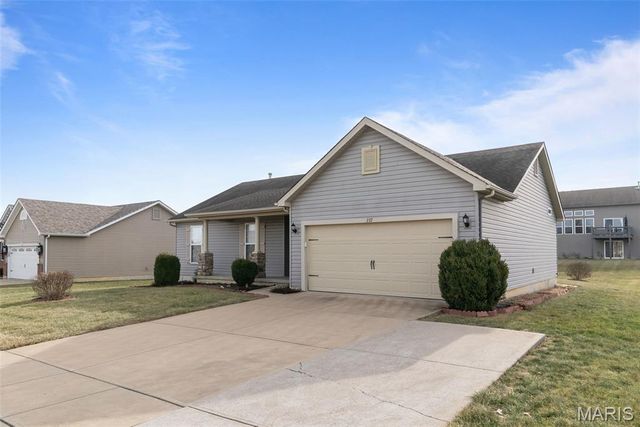 237 Austin Oaks Drive, Moscow Mills, MO 63362