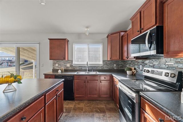 237 Austin Oaks Drive, Moscow Mills, MO 63362