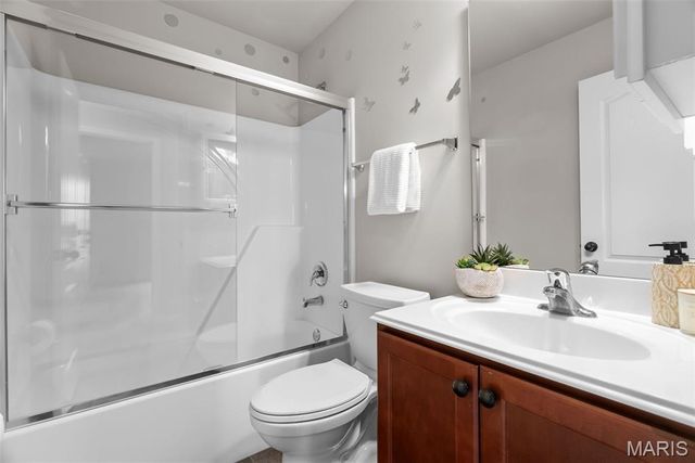 237 Austin Oaks Drive, Moscow Mills, MO 63362