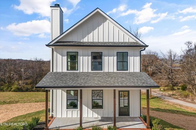 106 S Front Street St, Friendsville, TN 37737