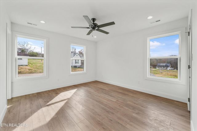 106 S Front Street St, Friendsville, TN 37737