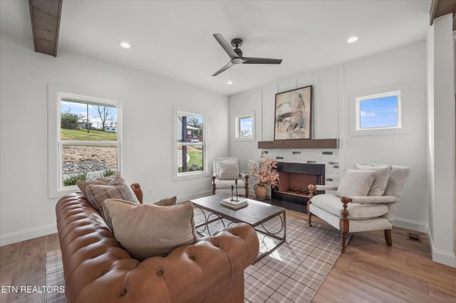 106 S Front Street St, Friendsville, TN 37737