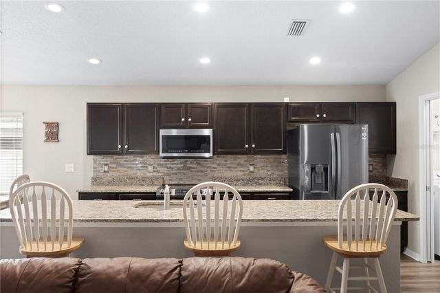 719 VINEYARD RESERVE COURT, Seffner, FL 33584