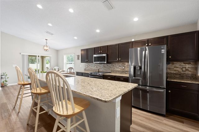 719 VINEYARD RESERVE COURT, Seffner, FL 33584