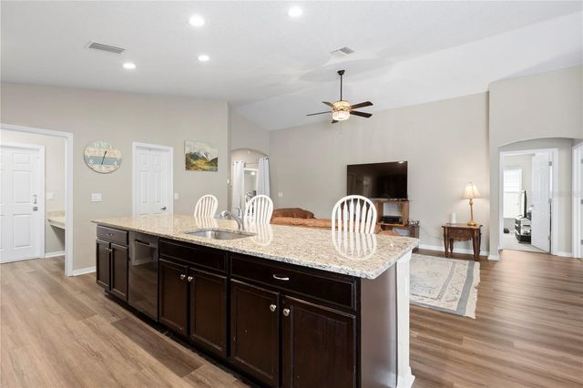 719 VINEYARD RESERVE COURT, Seffner, FL 33584