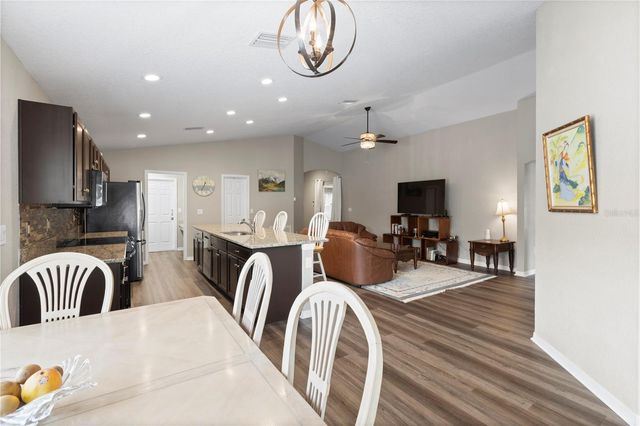 719 VINEYARD RESERVE COURT, Seffner, FL 33584