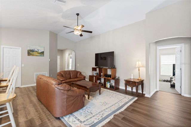 719 VINEYARD RESERVE COURT, Seffner, FL 33584