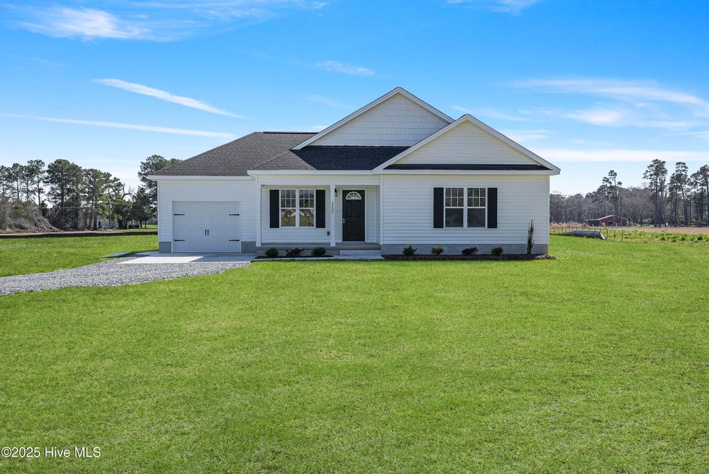 2202 Indian Town Road, Clinton, NC 28328