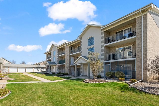 9130 W 95th Street 3B, Hickory Hills, IL 60457