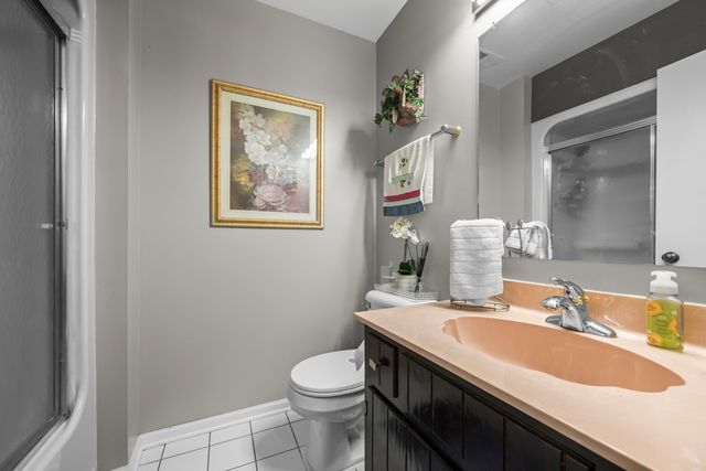 9130 W 95th Street 3B, Hickory Hills, IL 60457