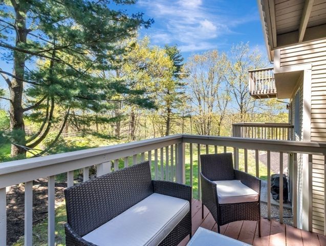 2102 Lewis O Gray Dr 2102, Saugus, MA 01906
