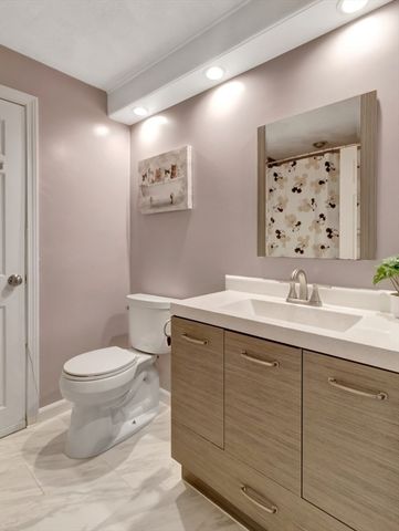 2102 Lewis O Gray Dr 2102, Saugus, MA 01906
