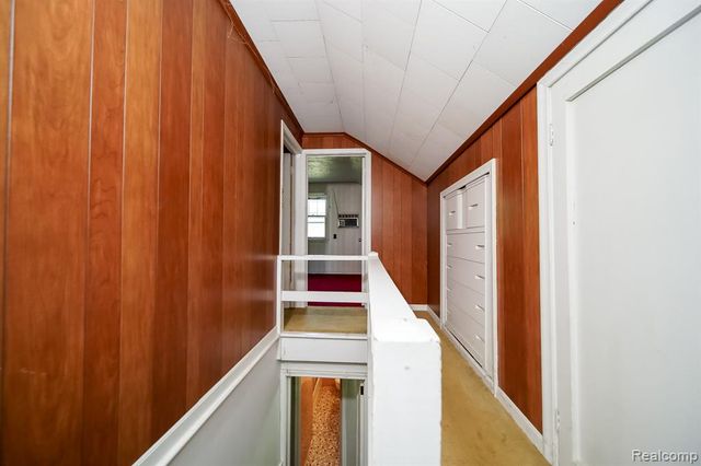2476 Voorheis Road, Waterford, MI 48328