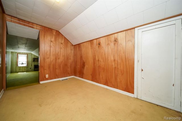 2476 Voorheis Road, Waterford, MI 48328