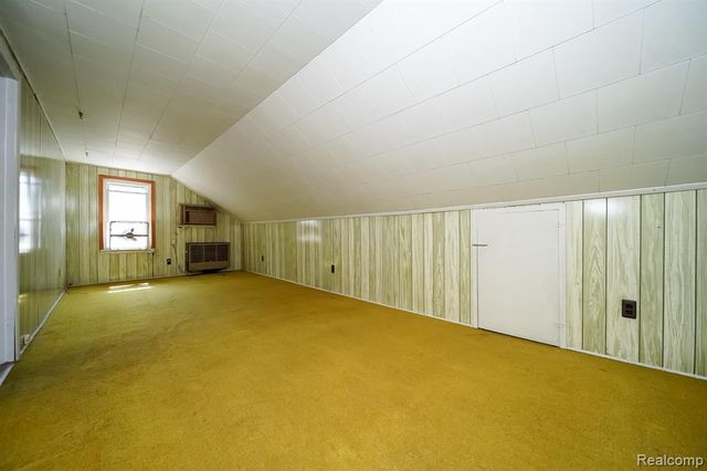 2476 Voorheis Road, Waterford, MI 48328
