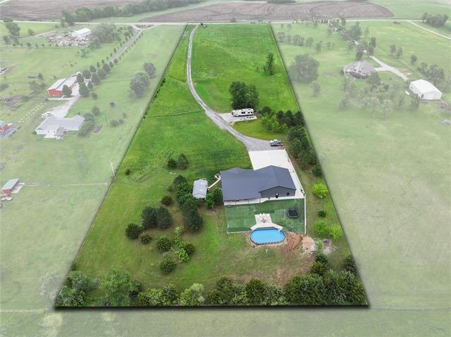 12243 230th Street, Linwood, KS 66052