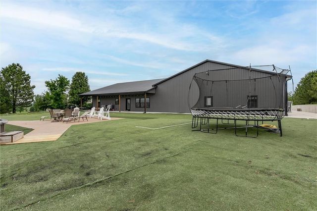 12243 230th Street, Linwood, KS 66052